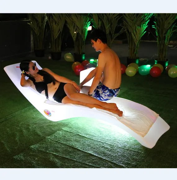 Luxury Glowing Poolside Lighting LED Chaise Lounge Chairs Outdoor Chaise Lounge LED in Water Sun Lounger