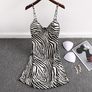 Lụa satin Đồ Ngủ Sexy Phụ Nữ Ngủ phụ nữ Pyjama treo nightdress DRESS đối với phụ nữ - Product Image 4