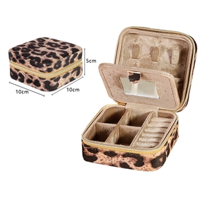 Portagioie Portatile a Forma di Leopardo con Specchio - Product Image 2