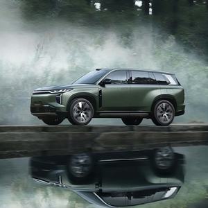 2026GACTrumpchi S7 SUV Híbrido Enchufable 4WD Mediano Grande Autonomía 180/205km Duración Batería 1100km Volante a la Izquierda Vehículo de Nueva Energía - Product Image 2