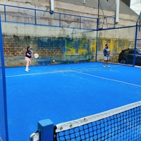 Court de Padel et Tennis d'Extérieur Panoramique Standard, Fournisseur de Terrains de Lux Grass Intérieur et Extérieur, Vente en Gros de Raquettes de Padel et Tennis, Prix Compétitifs