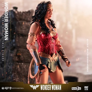 En stock GenuineDC figura de acción serie Wonder Woman juguete de mano exhibición niño Regalo de Cumpleaños The Deluxe Edition Movies The <span class=keywords><strong>DarkKnight</strong></span> - Product Image 4