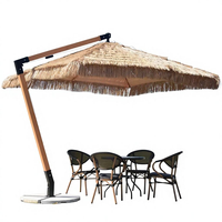Parasol cantilever carré personnalisé en chaume artificiel, résistant au vent, avec structure en aluminium et base en marbre, idéal pour hôtels et pavillons – Direct Usine