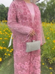 2025 Neue wunderschöne Perlen muslimische Strickjacke Rose Red bestickte Blumen Abaya MSL893 - Product Image 2