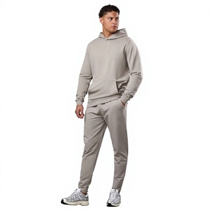 Conjunto de Sudadera con Capucha Gris para Hombre, Chándal Informal de Longitud Completa con Bolsillos Laterales, Corte Regular, Ropa de Otoño, 100% Poliéster - Product Image 1
