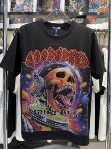T-shirt Goodspeed con Grafica Teschio, Stampa Cosmica Vibrante e Strass Scintillanti, Stile Streetwear Audace in Bianco e Nero - Product Image 4