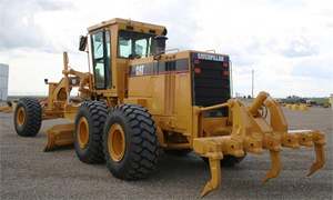 Niveleuse Caterpillar 16H d'origine, niveleuse d'occasion bon marché USA Cat 16H à bas prix à Shanghai - Product Image 2