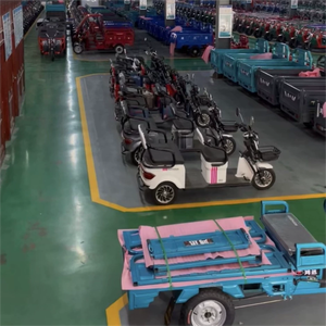 <span class=keywords><strong>Tricycle</strong></span> électrique <span class=keywords><strong>tout</strong></span>-<span class=keywords><strong>terrain</strong></span> 60V 72V 1000W, <span class=keywords><strong>tricycle</strong></span> électrique pour adultes, directement de l'usine - Product Image 2