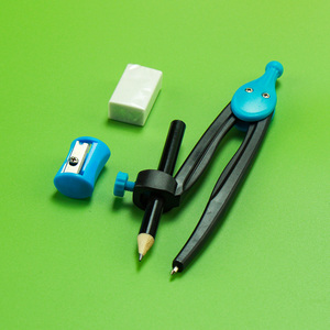 Set 7 pezzi di Set di Set geometrico per studenti con bussole in metallo e righello di cancelleria per scuola per bambini e forniture per ufficio - Product Image 5