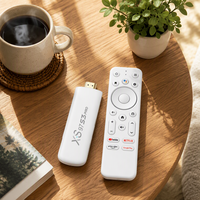 Commande en gros XS97 S3 PRO Android TV Stick 4K UHD Streaming Media Dongle Quad Core Portable TV Stick Prise en charge de la personnalisation OEM