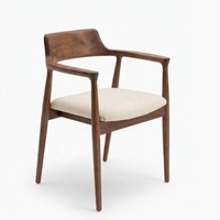 Chaise de salle à manger d'appoint en bois massif léger de style mid-century avec dossier et accoudoirs en cuir pour la maison et l'hôtellerie