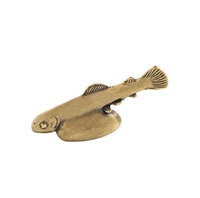 Statue de poisson en pierre cachée en laiton antique Simulation de jouet de poisson Collection créative d'artisanat en laiton massif