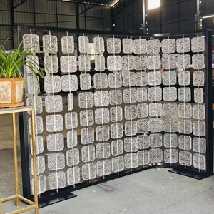 Fabricante <span class=keywords><strong>Metal</strong></span> Acero inoxidable cristal colgante pantalla divisor partición para Resort Hotel restaurante cabina entrada - Product Image 1