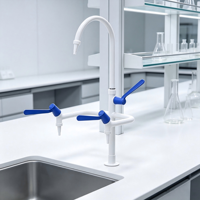Robinet de laboratoire moderne à trois poignées en cuivre avec bec flexible pour évier de laboratoire