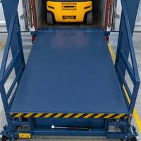 Rampe de chargement mobile pour conteneurs, plateforme de chargement pour entrepôt, rampe d'accès pour chariot élévateur avec barrières de sécurité