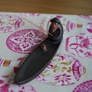 Juego <span class=keywords><strong>de</strong></span> soporte <span class=keywords><strong>de</strong></span> palo <span class=keywords><strong>de</strong></span> incienso <span class=keywords><strong>de</strong></span> línea <span class=keywords><strong>de</strong></span> cerámica, diseño <span class=keywords><strong>de</strong></span> cascada <span class=keywords><strong>de</strong></span> <span class=keywords><strong>pesca</strong></span> <span class=keywords><strong>de</strong></span> pescador, objeto decorativo para el hogar para uso aromático - Product Image 4