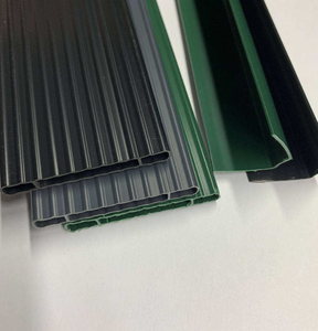 Panneaux 3D en PVC résistant aux UV, à lattes verticales, pour clôture de jardin, lattes rigides en plastique pour l'intimité, adaptées aux clôtures d'intimité 3D - Product Image 4