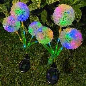 Lampu taman luar ruangan dekoratif LED lampu rumput Dandelion tiga kepala lanskap warna-warni Court teras dekorasi lampu pasak lentera