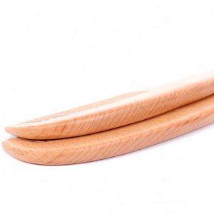Peigne pour bébé en bois de hêtre naturel fait à la main pour la salle de bain - Product Image 3