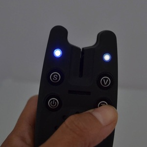 Avvisatori Acustici per Pesca alla Carpa con Finitura in Gomma, Controllo del Volume e della Sensibilità, Indicatore LED B1101 - Product Image 4