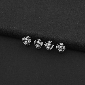 Boucles d'oreilles clous géométriques croisées, style luxe léger, design populaire, unisexe, en acier inoxydable, bijoux de mode, vente en gros - Product Image 3