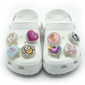 Offre Spéciale : Breloques LED Personnalisées Imprimées UV, Étanche, Colorées, Thème Musique, Sport, <span class=keywords><strong>Alien</strong></span>, pour Sabots – Accessoires Lumineux pour Chaussures - Product Image 3