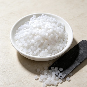 ขี้ผึ้ง F-Tropsch ความแข็งสูง FT‑Wax ขี้ผึ้งสังเคราะห์ที่มีปริมาณน้ำมันต่ำสำหรับกาวร้อนละลาย PVC คัลเลอร์มาสเตอร์แบทช์ - Product Image 1
