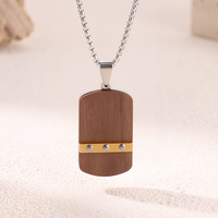 Collier pendentif militaire en acier inoxydable plaqué PVD avec incrustation de bois et croix, personnalisable avec logo gravé, pour homme, pour mari