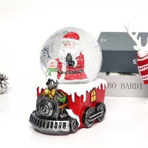 Vente flash, nouvelles boules à neige de Noël créatives personnalisées, boule à neige en polyrésine pour décoration de Noël, cadeau - Product Image 4