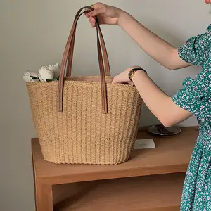Bolsa de palha artesanal de ombro para crochê, bolsa de praia de verão de couro com alça grande, bolsa de design fashion de baixo preço, 2024