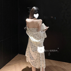 ชุดนอนผ้าไหมน้ำแข็ง Xishi Pure Desire เซ็กซี่พร้อมบราเสริมฟองน้ำ คอวี ชุดนอน/เสื้อคลุมสายเดี่ยวบางสำหรับผู้หญิง - Product Image 4