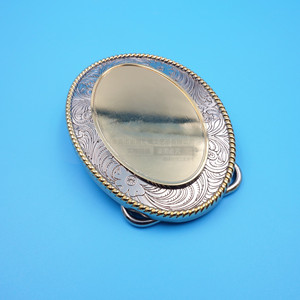 Hebilla de cinturón de aleación de zinc bicolor oro y plata PDK641558242, hebilla de placa para deportes, hecha a medida - Product Image 3