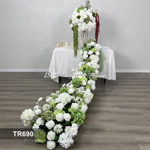 DKB Camino de Mesa de Rosas Artificiales Hechas a Mano - Largo, Azul o Colores Personalizados, para Uso en Mesa - Product Image 3