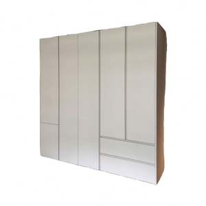 Armario de Gran Capacidad de Estilo Minimalista Moderno - Product Image 1