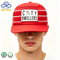 Cappellino da Baseball Urbano Trendy Personalizzato con Visiera Piatta a Righe Rosse per Uomo, Uso Quotidiano