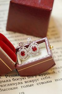 Collier Xinfly en or blanc 18 carats avec diamants naturels et rubis - Product Image 5