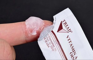 Gel Reparador de Cicatrices Personalizado, Ungüento para el Cuidado Posterior al Microblading, Crema Calmante para el Cuidado del Color, Gel Profesional para Estudios de PMU - Product Image 3