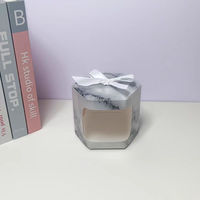 Boîte d'emballage alimentaire et cadeau en papier kraft brun hexagonal et fenêtre en PVC transparent avec décoration en ruban