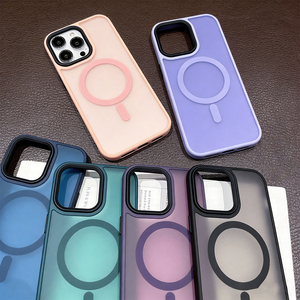 Funda Magnética <span class=keywords><strong>Invisible</strong></span> Personalizada para Teléfono 15/16/17 Pro Max, Semi-Transparente, Acabado Mate, Resistente a Impactos, TPU+PC - Product Image 1