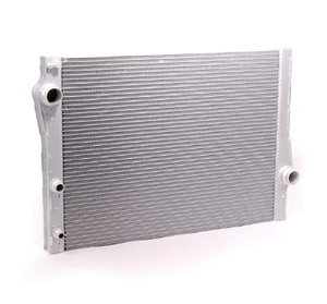 Radiador de aluminio nuevo de alta calidad para <span class=keywords><strong>BMW</strong></span> X5 E70 3,0 SD <span class=keywords><strong>07</strong></span>-/X6 X6 30DX 08-<span class=keywords><strong>MT</strong></span> radiador de coche OEM 17117533472 - Product Image 2