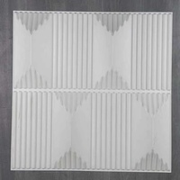 Panneau mural cannelé de qualité supérieure, panneau de décoration intérieure en composite plastique durable