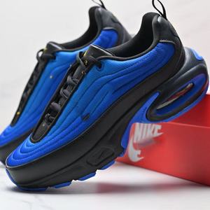 <span class=keywords><strong>Sneakers</strong></span> Donna in Pelle Vegana Italiana Nere con Logo Ricamato, Tacco Grosso Effetto Imbottito, Suola in Gomma, Allacciate, Invernali - Product Image 1