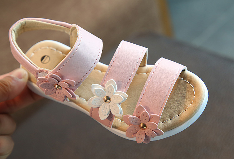 Hot sale 2021 fashion luxury cheap price kids girls pu leather flower design flat sandals children casual shoes