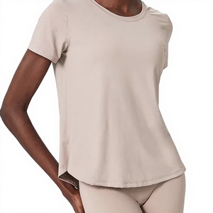 T-shirts pour femmes modernes, minimalistes et classiques, élégants, vibrants, à séchage rapide, respirants, pour la ville, la marche, la gym, le fitness - Product Image 3