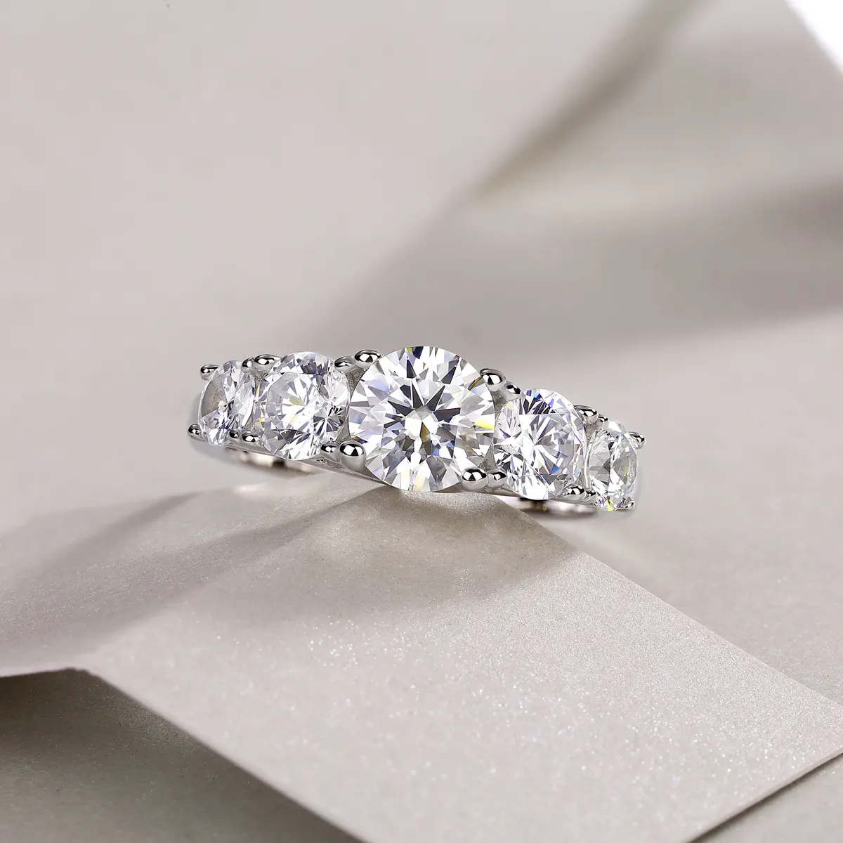 La migliore vendita di classici Design Moissanite anello gioielli in argento da donna festa regalo in pietra Sterling tecnologia per matrimonio festa