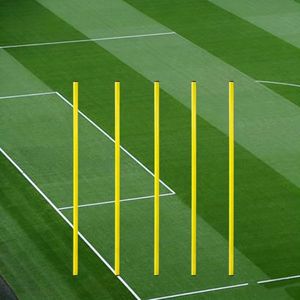 Banderas de Esquina para Entrenamiento de Velocidad en Fútbol con Base de Césped Inflable y Pedestal de Agua - Product Image 3