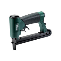Agrafeuse pneumatique Metabo Dkg 80/16 Modèle 601564500, outil pneumatique pour le fixation du bois et du métal, Allemagne
