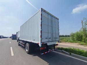 Camion utilitaire Sinotruck Howo <span class=keywords><strong>64</strong></span> à benne basculante, neuf, 2025, moteur diesel 400 ch, conduite à gauche, couple élevé, <span class=keywords><strong>transport</strong></span> de matériaux de construction - Product Image 5