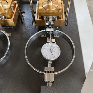 Appareil de mesure de la résistance à la cisaillement du sol par pulvérisation horizontale portable de type ZJ 220V numérique direct à quatre liaisons ASTM pour l'acier - Product Image 4