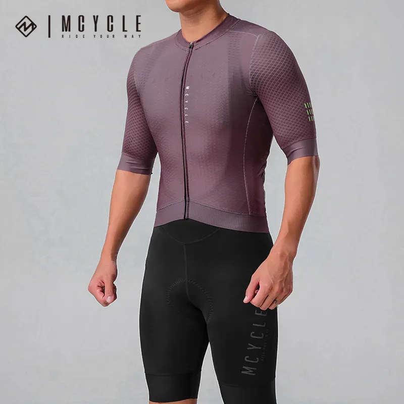 Vente en gros de vêtements de cyclisme pour hommes Mcycle Compression Bicycle Bike Jersey Top Short Sleeve Customized Private Label Cycling Jersey